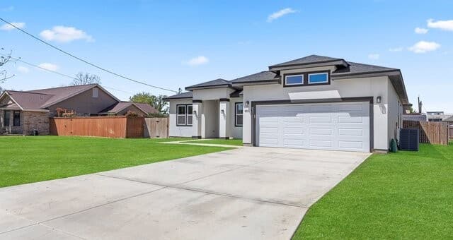 Home for sale at 8511 Ventura in Selma, TX — photo 4