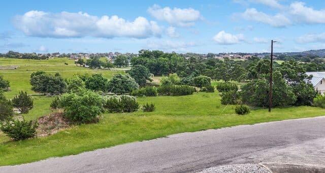 rental at 129 W Pat Dolan in Blanco, TX — photo 4