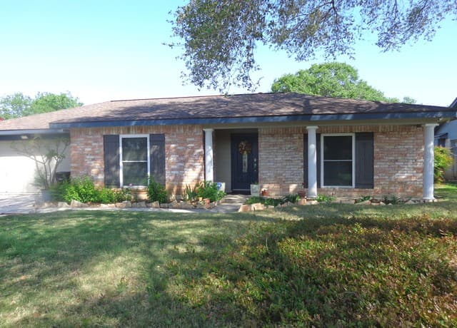 3-bedroom rental at 5511 Eaglewood St in San Antonio, TX — photo 1