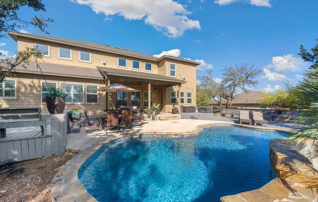 5-bedroom rental at 27714 Cascabel in San Antonio, TX — photo 3