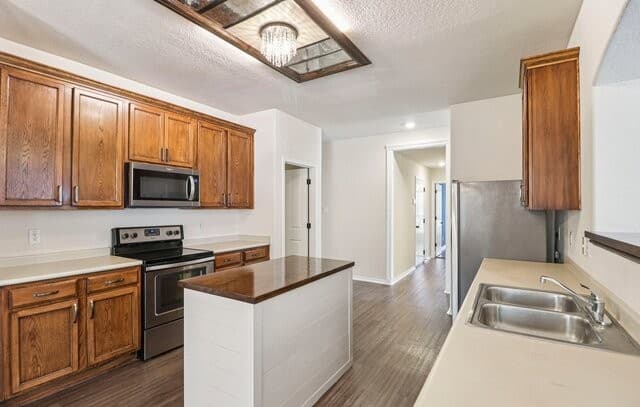 3-bedroom rental at 10723 Kobort in Helotes, TX — photo 3