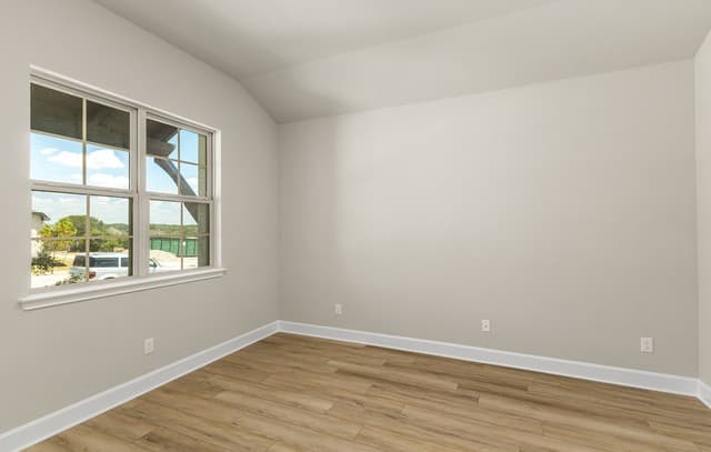Home for sale at 130 Gallant Fox in Castroville, TX — photo 3