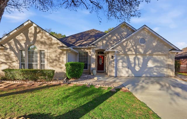 3-bedroom rental at 4509 Cascade in Schertz, TX — photo 5
