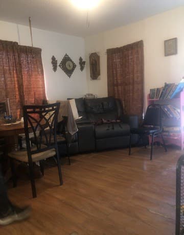3-bedroom rental at 454 Blue Bonnet in San Antonio, TX — photo 4