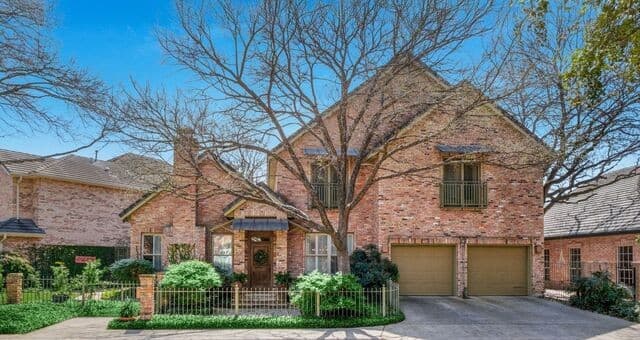 3-bedroom rental at 114 Haverhill Way in San Antonio, TX — photo 1