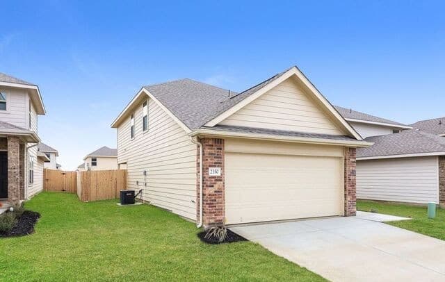 3-bedroom rental at 2350 Redlove in San Antonio, TX — photo 1