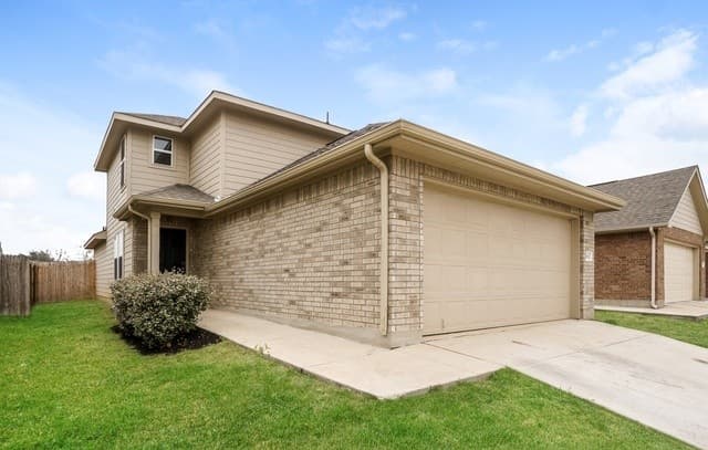 3-bedroom rental at 3811 Somers Crest in San Antonio, TX — photo 1
