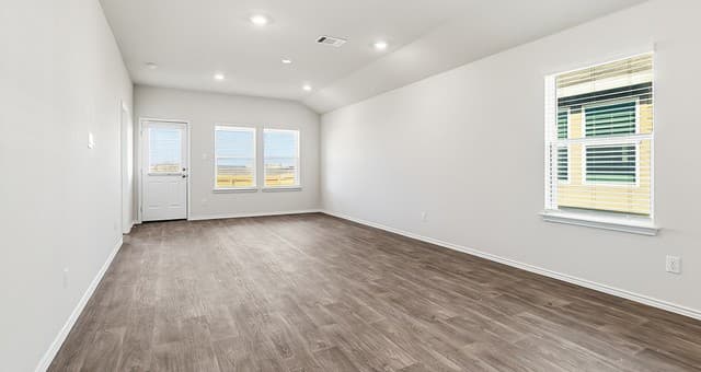 4-bedroom rental at 6007 Granite Quarry in San Antonio, TX — photo 4