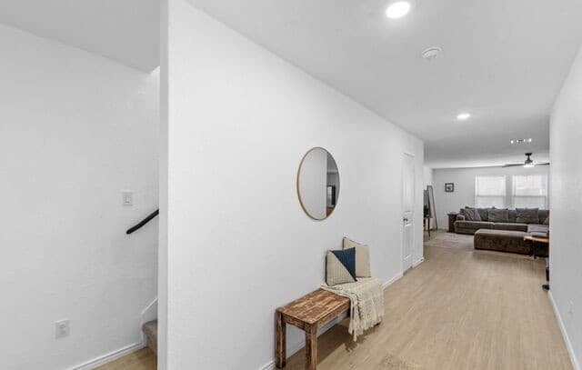 4-bedroom rental at 14042 Wool Park in San Antonio, TX — photo 5