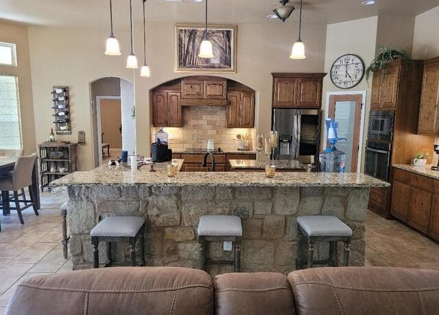 4-bedroom rental at 218 Champions Blvd in La Vernia, TX — photo 3