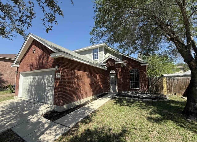 3-bedroom rental at 12122 Clubhouse in San Antonio, TX — photo 1