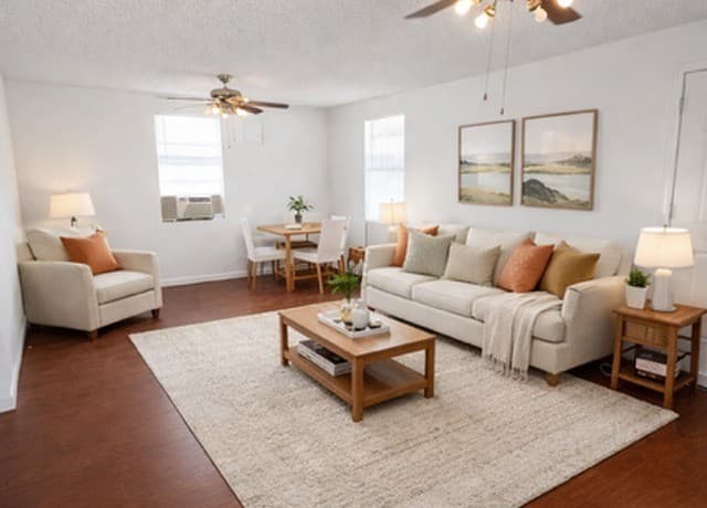 2-bedroom rental at 217 N Park Avenue in Karnes City, TX — photo 4