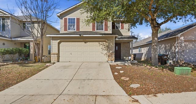 3-bedroom rental at 8043 Willow Country in San Antonio, TX — photo 1