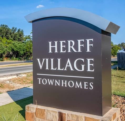 2-bedroom rental at 1113 Paniolo Dr in Boerne, TX — photo 2