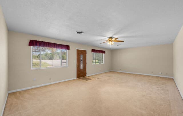 3-bedroom rental at 4317 State Hwy 173 in Bandera, TX — photo 5