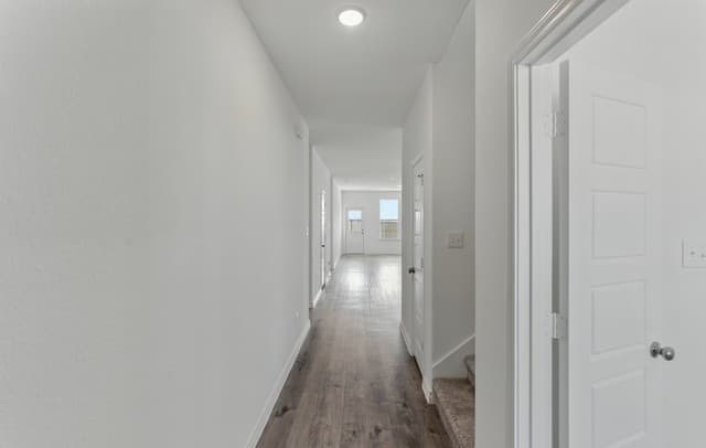 4-bedroom rental at 8224 Smithers Avenue in San Antonio, TX — photo 5