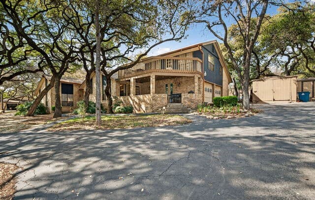 4-bedroom rental at 9325 Bluebell in Garden Ridge, TX — photo 5