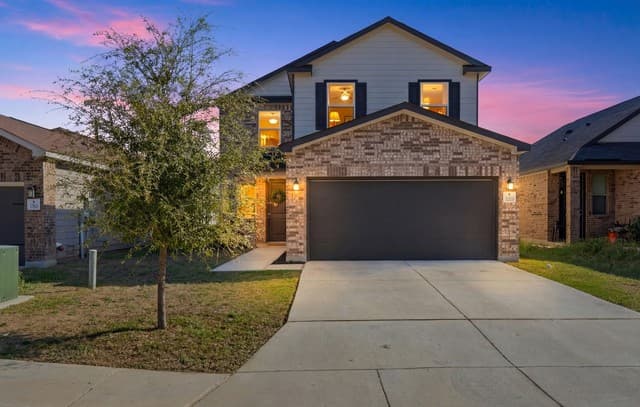 3-bedroom rental at 3266 Comanche Crossing in San Antonio, TX — photo 1