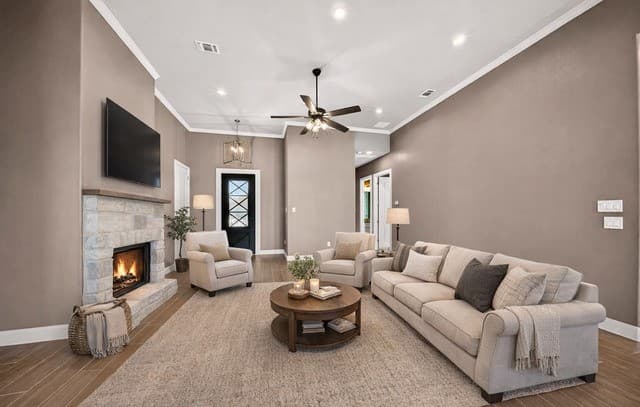 2-bedroom home for sale at 123 John T Court in Castroville TX