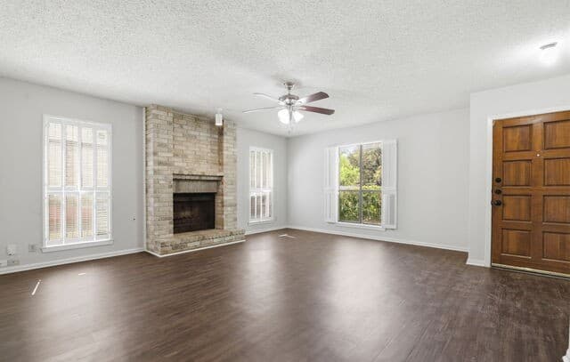 3-bedroom rental at 2703 Red Tree in San Antonio, TX — photo 4