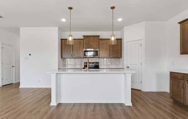 4-bedroom rental at 13747 Birch Crossing in San Antonio, TX — photo 5
