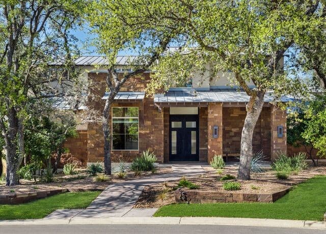 4-bedroom home for sale at 25 Tilbury Lane in San Antonio TX