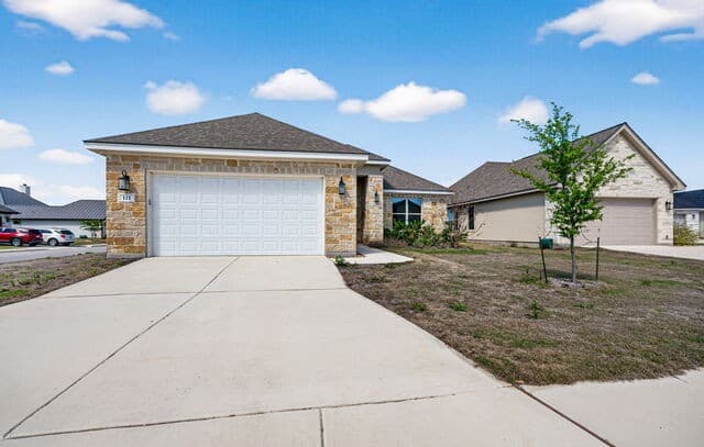 Home for sale at 111 John T Court in Castroville, TX — photo 2