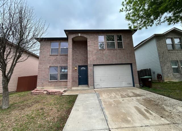 3-bedroom rental at 11215 Bushwack Pass in San Antonio, TX — photo 1