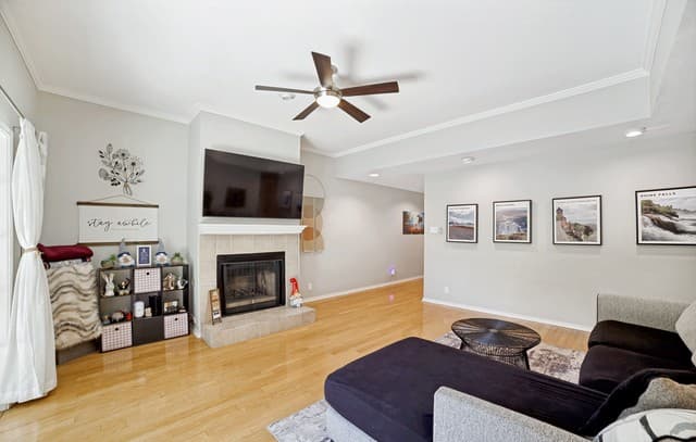 3-bedroom rental at 7930 Roanoke Run Unit 801 in San Antonio, TX — photo 5