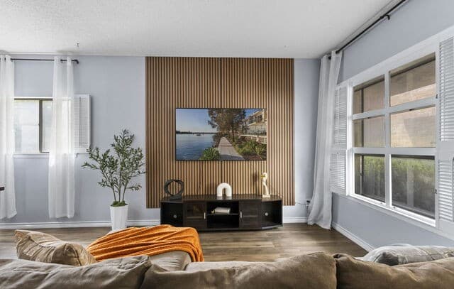 3-bedroom rental at 7123 Thrush View Unit 8 in San Antonio, TX — photo 5