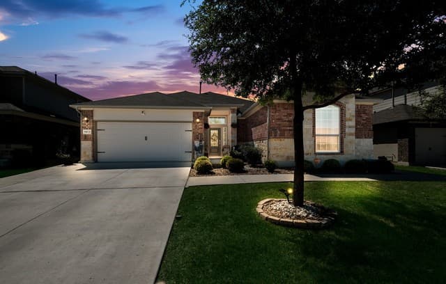 3-bedroom rental at 9873 Mulhouse in Schertz, TX — photo 1
