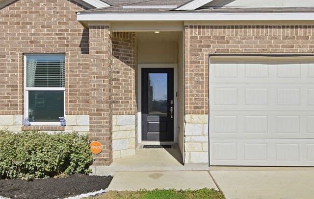 4-bedroom rental at 12811 Sage Turn in St Hedwig, TX — photo 3