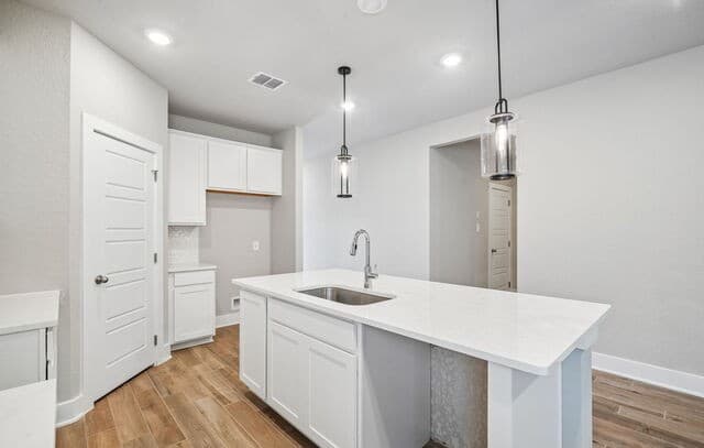 4-bedroom rental at 2124 Southerland Trail in Marion, TX — photo 4