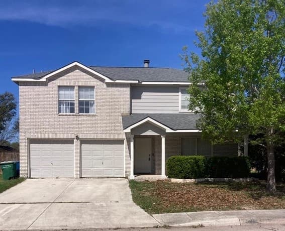 3-bedroom rental at 7915 Avellano in San Antonio, TX — photo 1