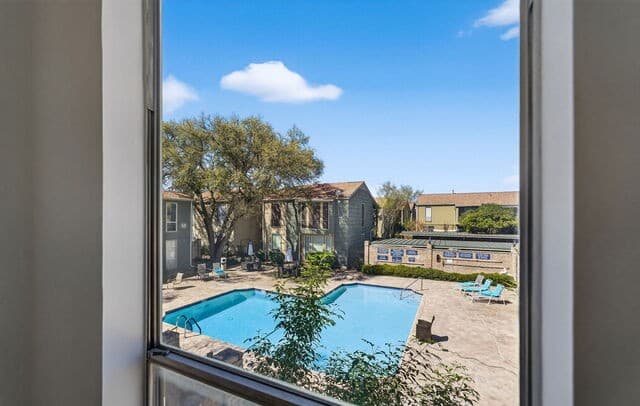 3-bedroom rental at 3678 Hidden Unit 1401 in San Antonio, TX — photo 2