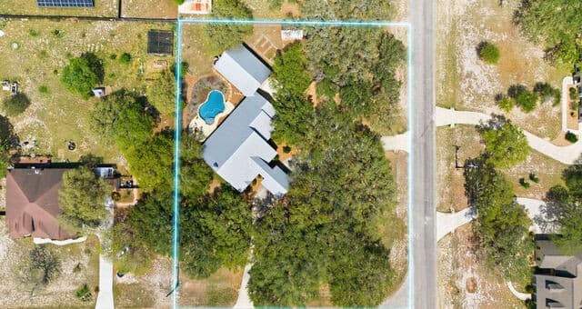 3-bedroom rental at 100 Vintage Trail Dr in La Vernia, TX — photo 3