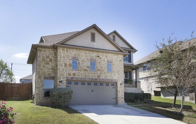 4-bedroom rental at 4580 Split Oak in Schertz, TX — photo 1