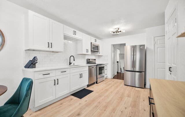 2-bedroom rental at 8415 Fredericksburg Rd Unit 907 in San Antonio, TX — photo 2