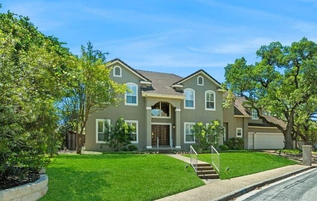 4-bedroom rental at 106 Sleepy Elm in San Antonio, TX — photo 2