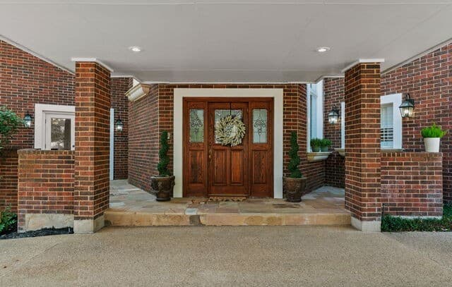 5-bedroom rental at 11723 Mill Rock in San Antonio, TX — photo 4