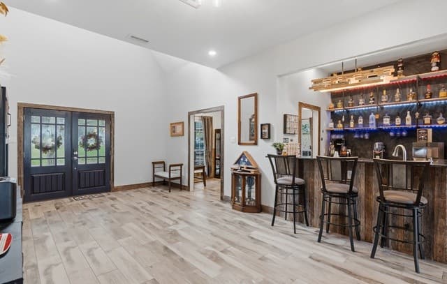 4-bedroom rental at 2014 Whispering Water in Spring Branch, TX — photo 5