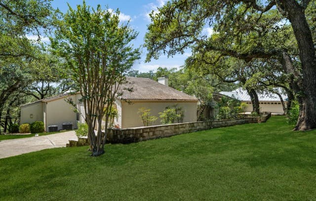 4-bedroom rental at 29323 No Le Hace in Fair Oaks Ranch, TX — photo 3