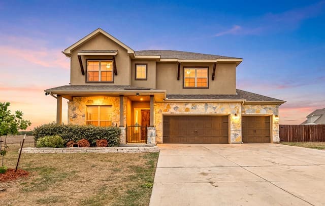 5-bedroom rental at 7010 Jalen Ct in Schertz, TX — photo 1