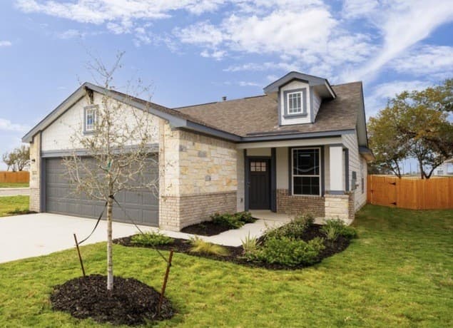 4-bedroom rental at 16531 Ginger Crossing in Elmendorf, TX — photo 1