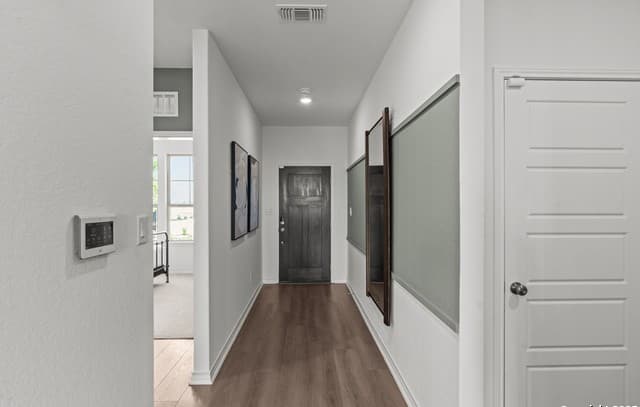 5-bedroom rental at 1508 Whistlers Way in Marion, TX — photo 1