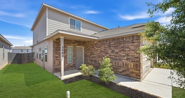 4-bedroom rental at 5502 Daniel Way in St Hedwig, TX — photo 1