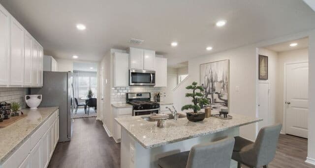 Home for sale at 524 Avalon Banks in Cibolo, TX — photo 5