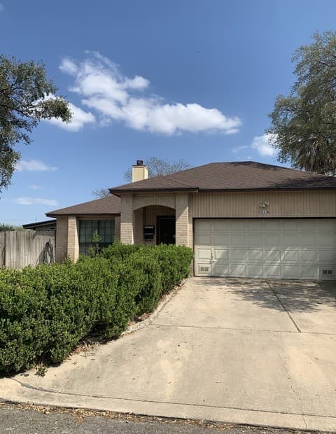 3-bedroom rental at 3518 Herron in San Antonio, TX — photo 1