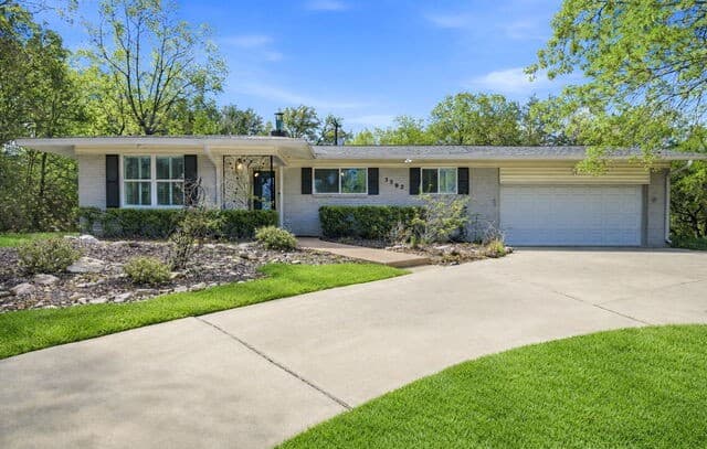 4-bedroom rental at 3202 Bent Bow in San Antonio, TX — photo 1