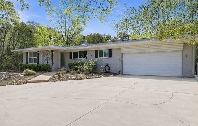 4-bedroom rental at 3202 Bent Bow in San Antonio, TX — photo 3